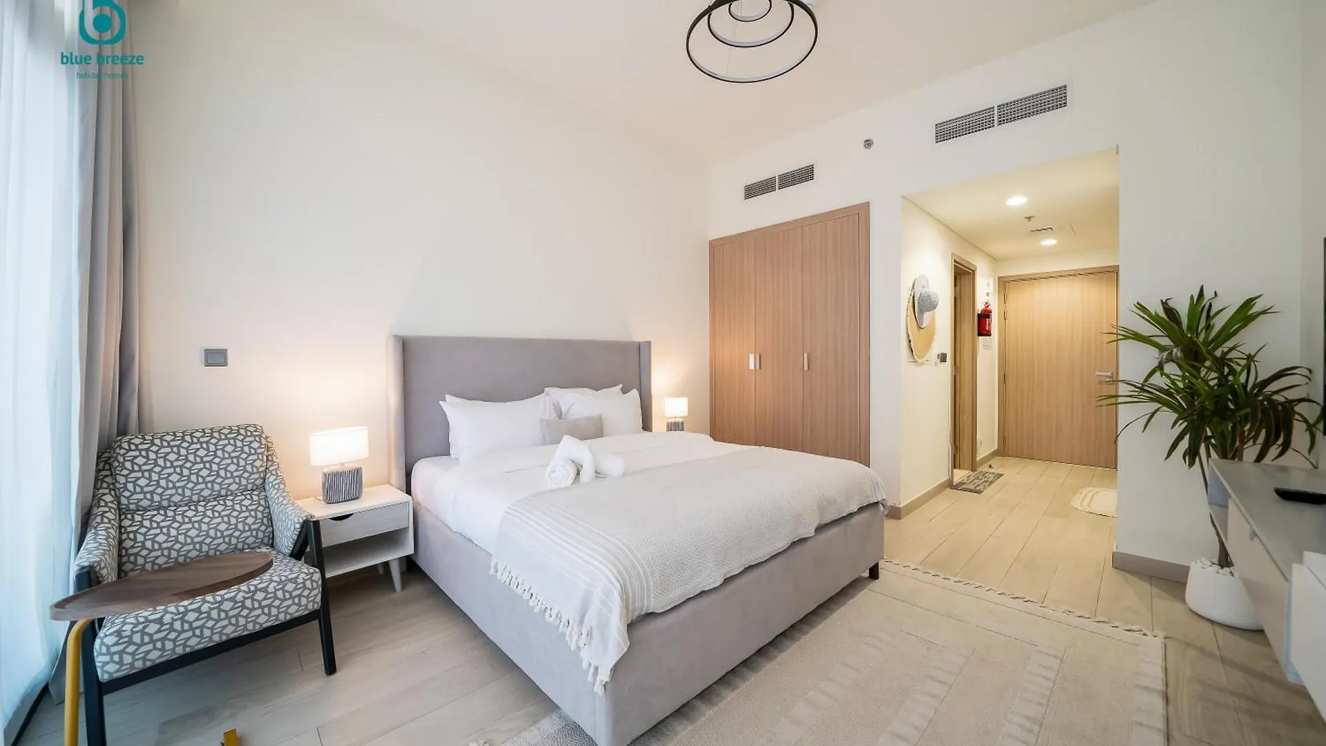Apartment Blue Breeze - Sophisticated Design Studio In Azizi Riviera 19 Dubai